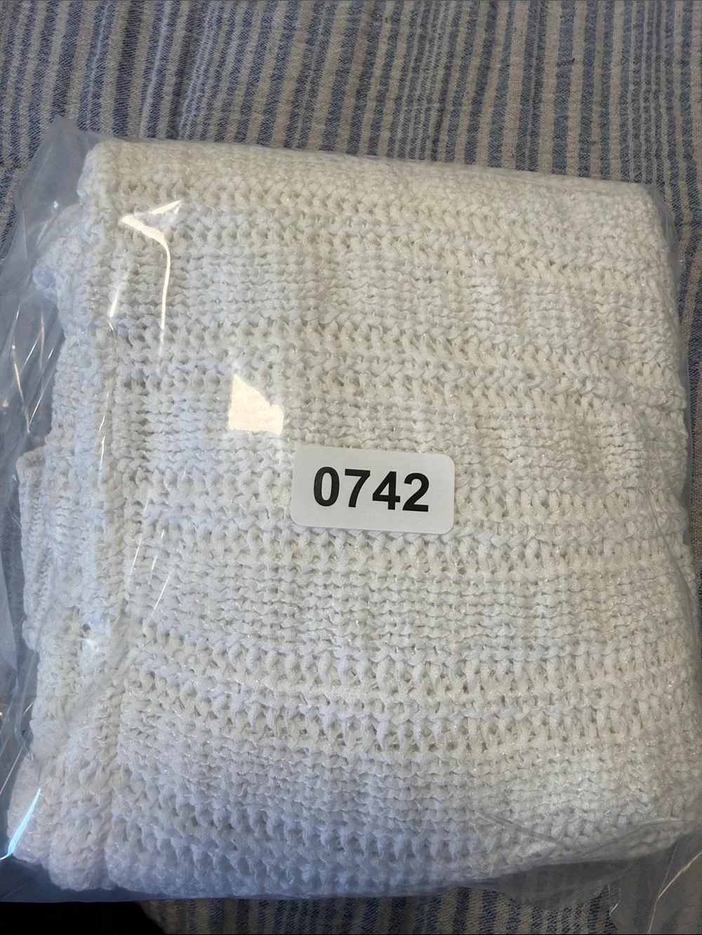 Michael Kors White Open Knit Hi-Low Lightweight Sweater Small Resort Coastal